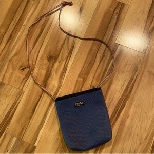 OlovesM Aspen blue yoga mat crossbody bag